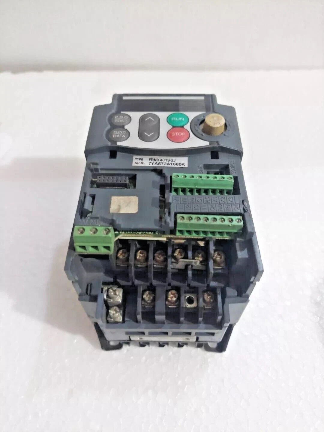 FUJI ELECTRIC COMPACT INVERTER FRN 0.4C1S-2J FRENIC-MINI-SERIES 3.1A TESTED OK